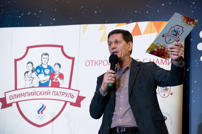 Александр Жуков