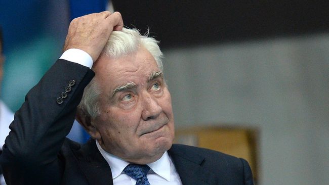 Главный тренер ВК Уралочка-НТМК Николай Карполь Главный тренер ВК Уралочка-НТМК Николай Карполь