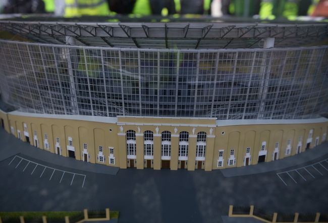 Реконструкция стадиона ЕкМакет реконструируемого к чемпионату мира по футболу 2018 года стадиона Екатеринбург Арена Реконструкция стадиона ЕкМакет реконструируемого к чемпионату мира по футболу 2018 года стадиона Екатеринбург Арена