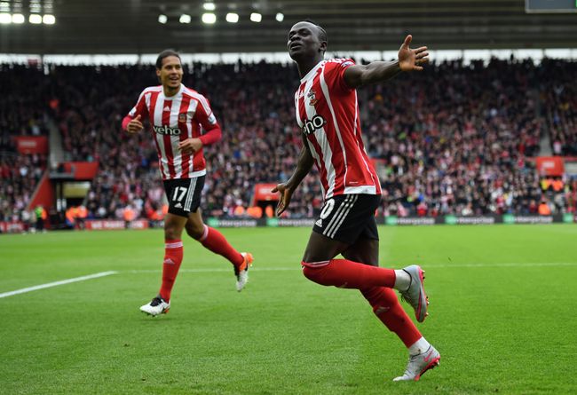 Футболисты Саутгемптона Вирджил ван Дайк и Сидио Мане (слева направо) Футболисты Саутгемптона Вирджил ван Дайк и Сидио Мане (слева направо)