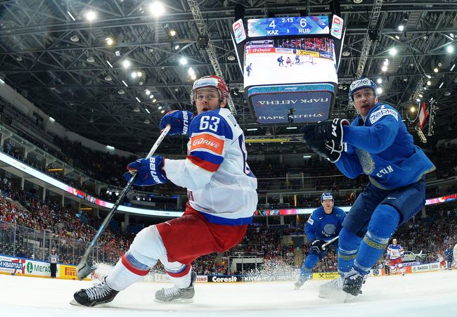 Игровой момент матча Казахстан - Россия Игровой момент матча Казахстан - Россия
