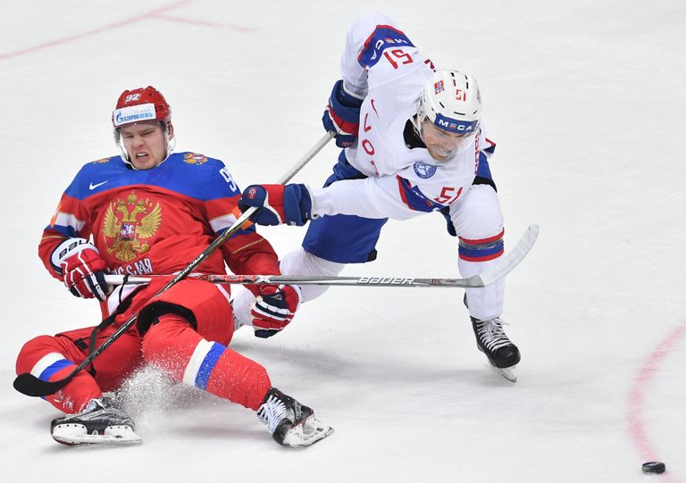 Игровой момент матча Россия - Норвегия