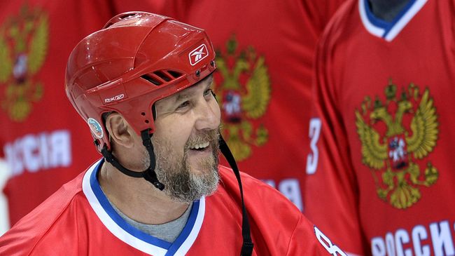 Игрок сборной России Александр Могильный