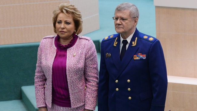 Валентина Матвиенко и Юрий Чайка Валентина Матвиенко и Юрий Чайка
