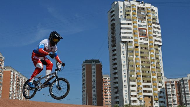 Спортсмен сборной России по велоспорту в дисциплине BMX Евгений Клещенко